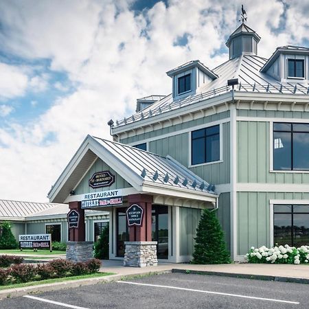 Hotel St-Bernard Saint-Bernard-de-Lacolle Dış mekan fotoğraf